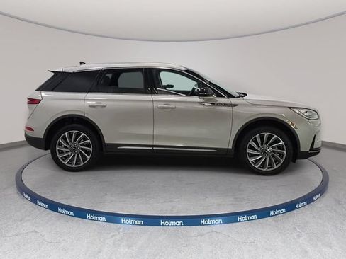 Certified 2023 Lincoln Corsair Reserve w/ Equipment Group 201A AWD/4WD image 4