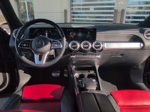 Used 2023 Mercedes-Benz GLB 250 4MATIC image 13