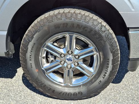 Certified 2025 Ford F150 XLT w/ Equipment Group 301A Standard AWD/4WD image 9