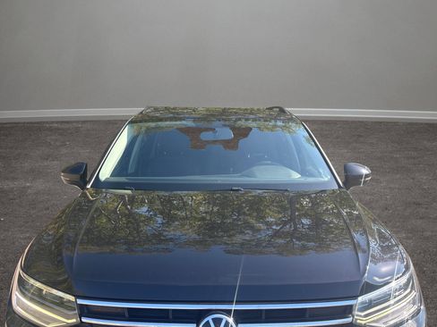Used 2022 Volkswagen Tiguan S image 27