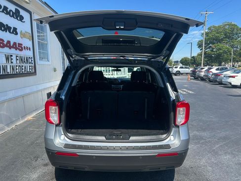 Used 2021 Ford Explorer XLT RWD image 31