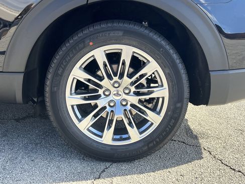New 2026 Ford Explorer Platinum RWD image 32