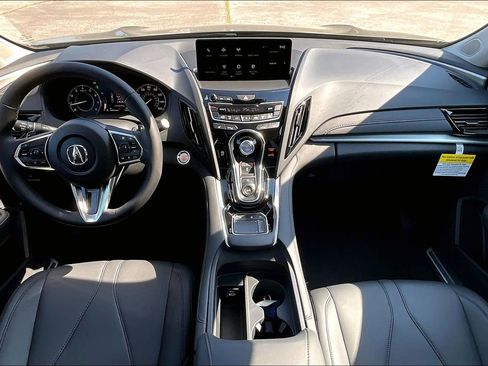 Used 2024 Acura RDX SH-AWD image 2