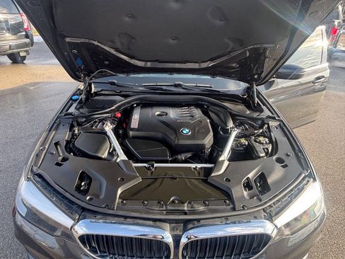 Used 2020 BMW 530i xDrive w/ Premium Package image 21