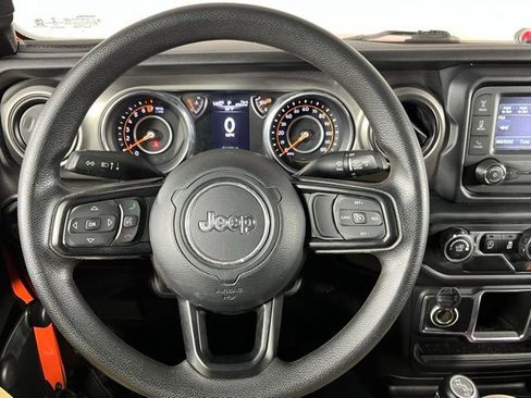 Used 2018 Jeep Wrangler Sport image 13