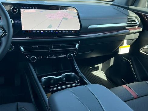 New 2026 Chevrolet Traverse RS AWD/4WD image 37