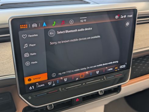 Used 2025 Volkswagen ID. Buzz Pro S Plus RWD image 29
