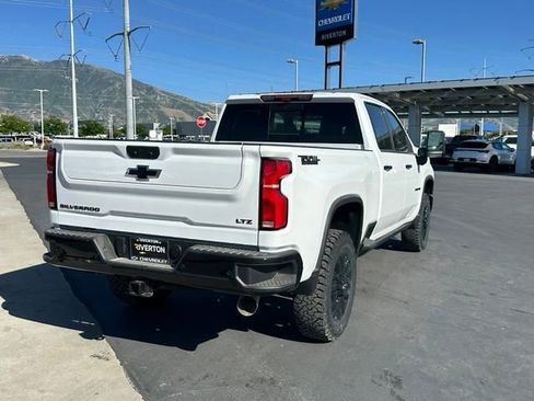 New 2026 Chevrolet Silverado 3500 LTZ w/ LTZ Plus Package AWD/4WD image 6