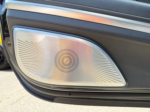 Used 2015 Mercedes-Benz S 63 AMG 4MATIC Coupe image 11
