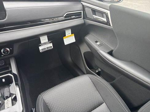 New 2026 Mitsubishi Outlander ES image 21
