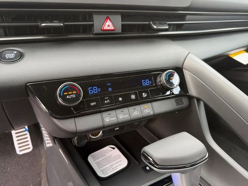 New 2026 Hyundai Elantra Sport FWD image 18