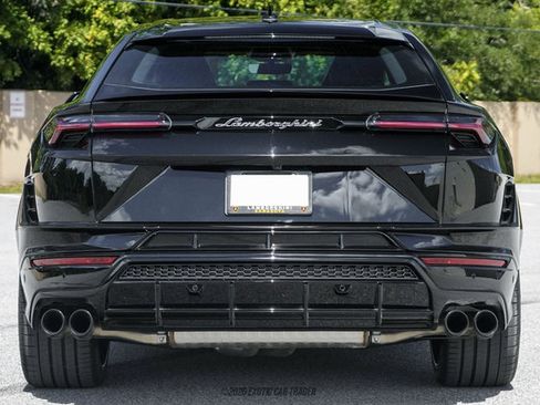 Used 2024 Lamborghini Urus S AWD/4WD image 7