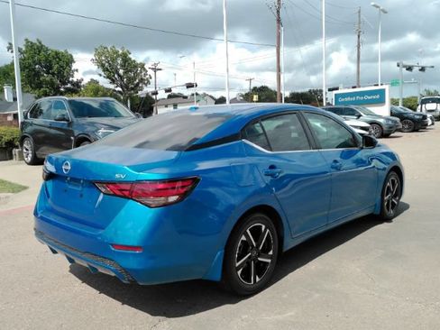 Used 2024 Nissan Sentra SV FWD image 6