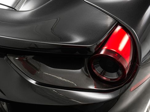 Used 2018 Ferrari 488 Spider image 45