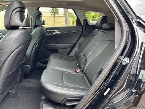 New 2026 Kia Sportage SX FWD image 18