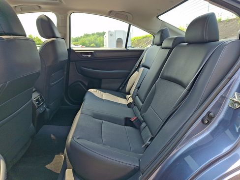 Used 2017 Subaru Legacy 2.5i Limited AWD/4WD image 11