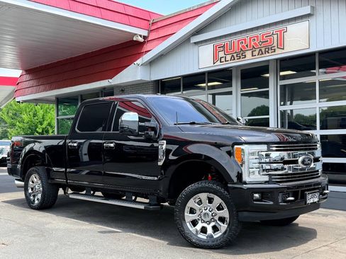 Used 2017 Ford F250 Lariat w/ Lariat Ultimate Package AWD/4WD image 1