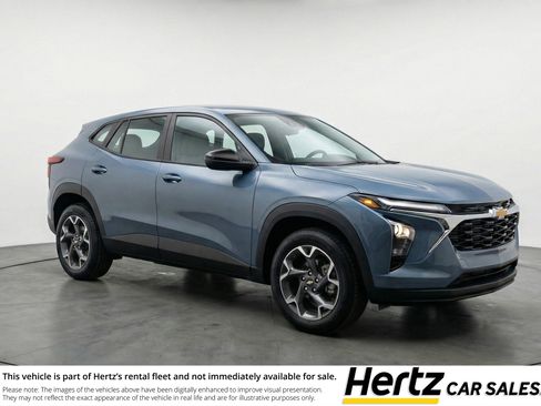 Used 2025 Chevrolet Trax LT w/ LT Convenience Package image 1