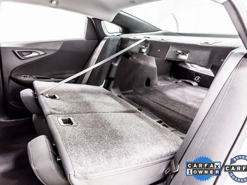 Used 2020 Chevrolet Malibu LS image 36