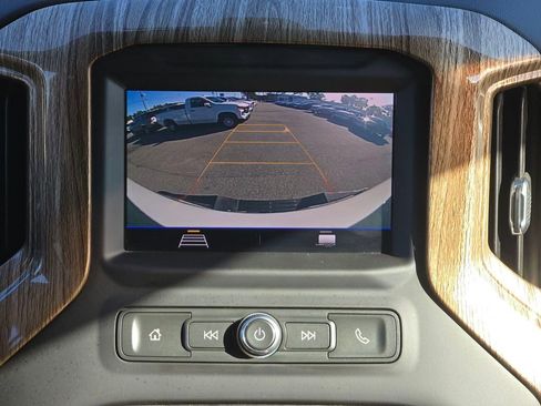 Used 2020 Chevrolet Silverado 2500 Custom w/ Custom Value Package image 20