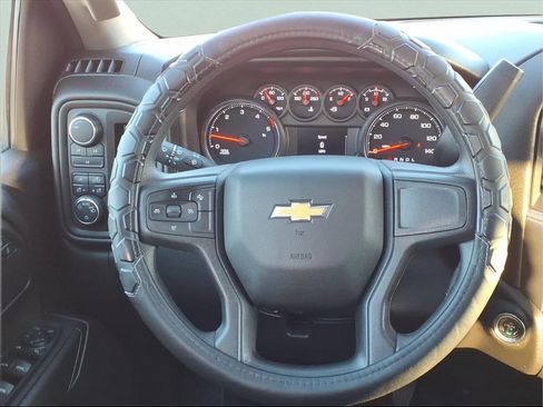Used 2024 Chevrolet Silverado 2500 Custom w/ Custom Value Package image 20