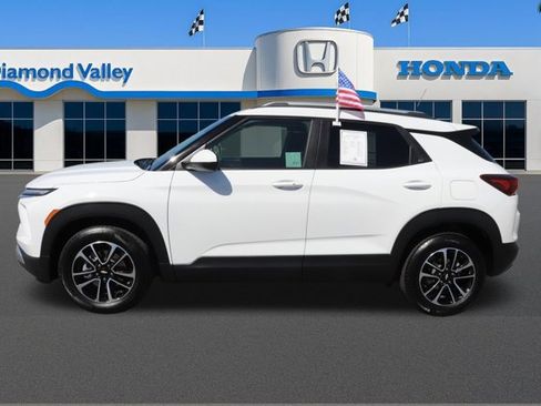 Used 2025 Chevrolet TrailBlazer LT image 9