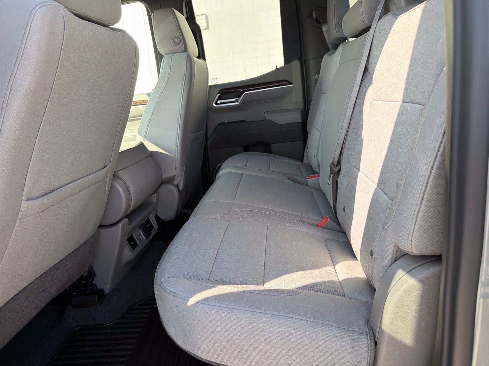 New 2026 GMC Sierra 1500 SLE AWD/4WD image 14