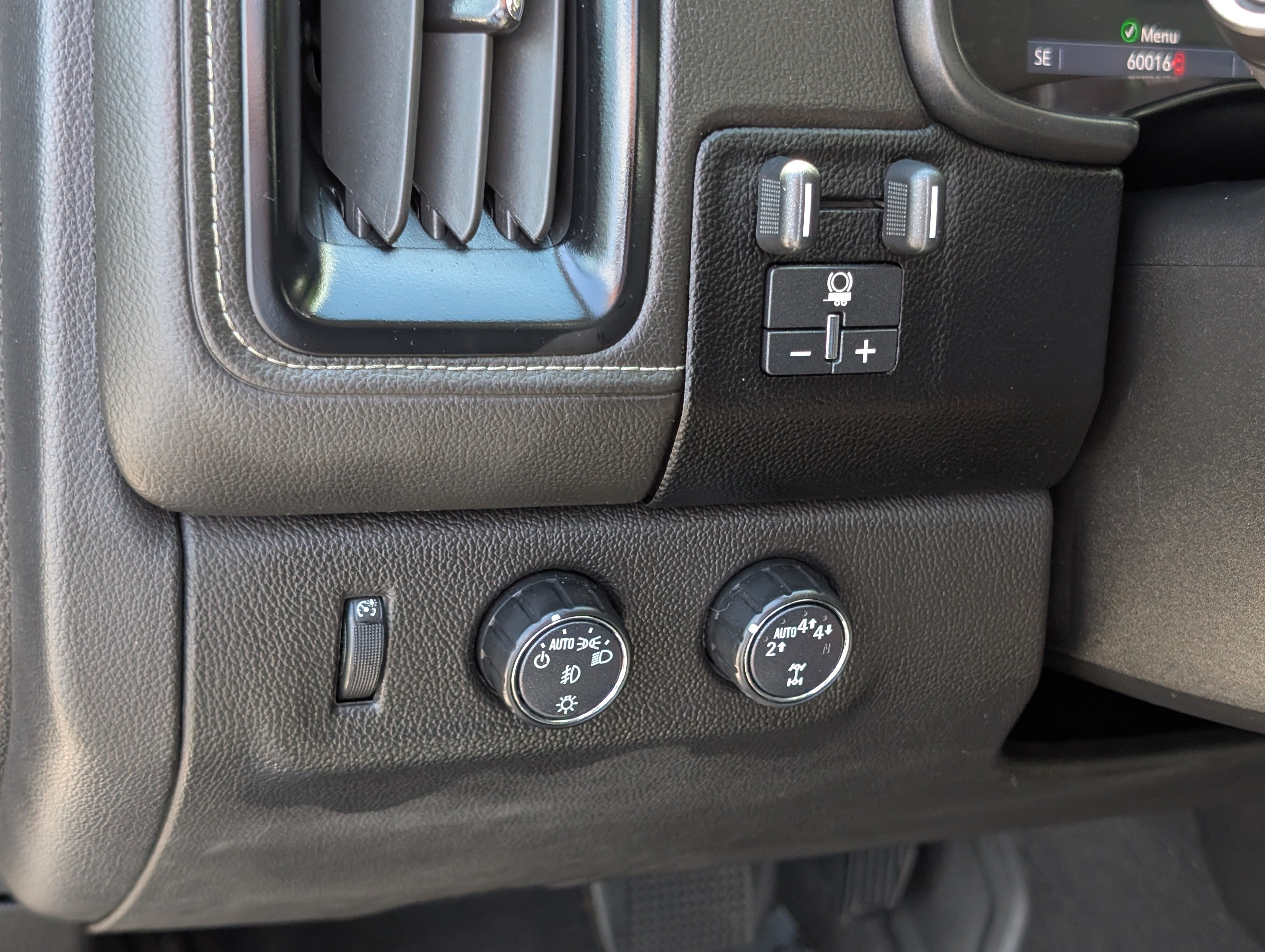 Used 2022 GMC Canyon Denali AWD/4WD image 21