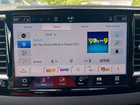 New 2026 Chrysler Voyager LX image 12