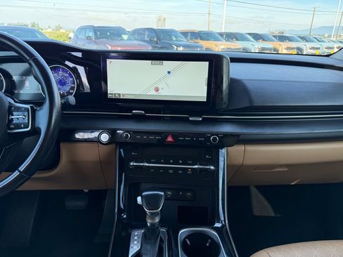 Certified 2022 Kia Carnival EX FWD image 24