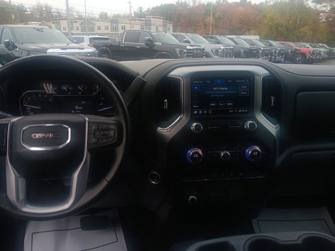 Used 2020 GMC Sierra 1500 SLE w/ SLE Value Package image 10