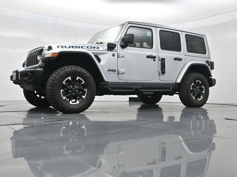 Used 2024 Jeep Wrangler Unlimited Rubicon 4xe image 48