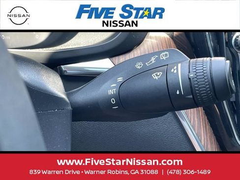 Used 2024 Volvo XC60 B5 Plus w/ Protection Package Premier AWD/4WD image 25