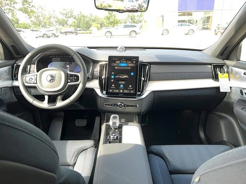 Used 2026 Volvo XC90 B6 Ultra w/ Protection Package Premier image 17