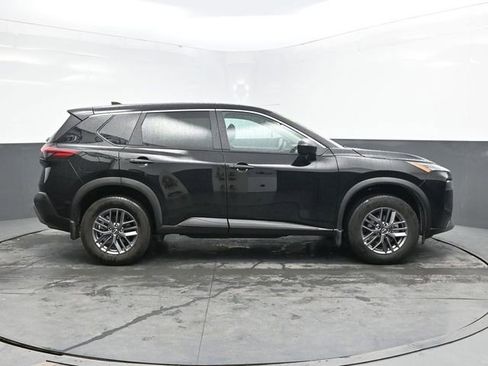 Used 2023 Nissan Rogue S AWD/4WD image 8