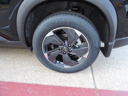 New 2026 Nissan Rogue SV image 10