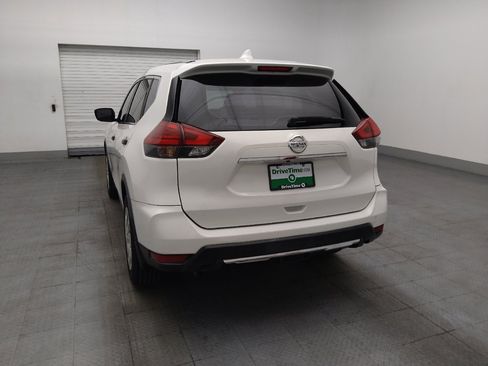 Used 2017 Nissan Rogue S FWD image 6
