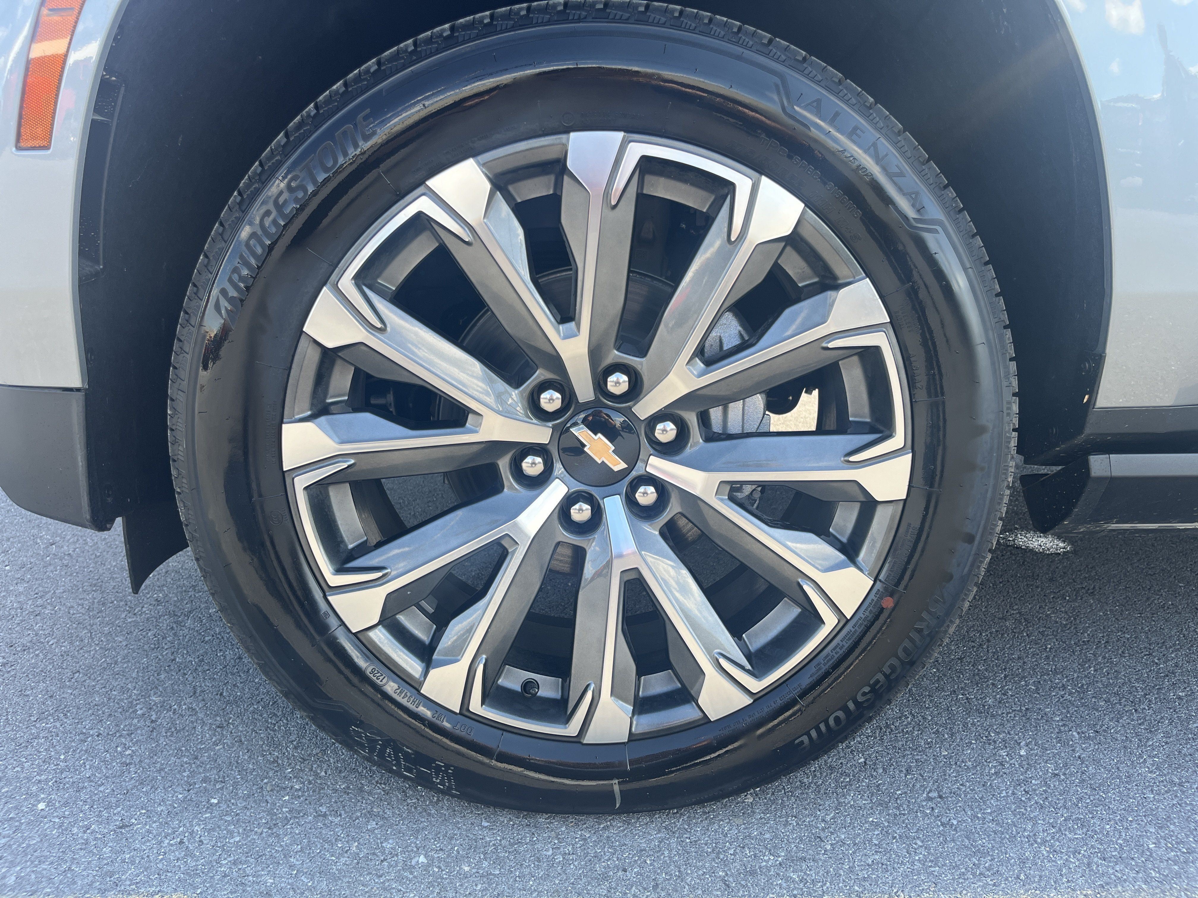 New 2026 Chevrolet Tahoe High Country AWD/4WD image 16