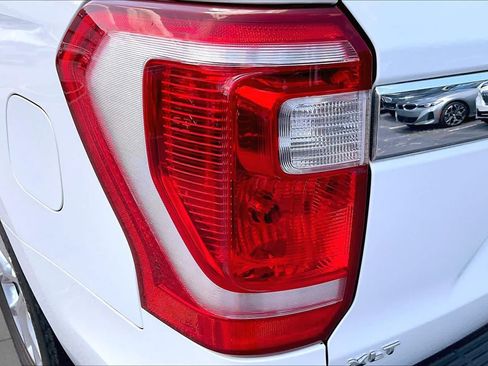 Used 2020 Ford Expedition XLT w/ Cargo Package RWD image 29