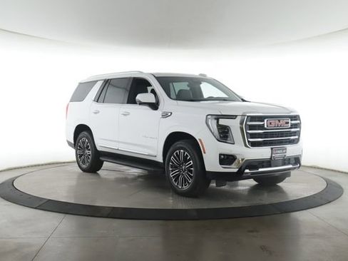 Used 2025 GMC Yukon Elevation w/ Technology Package AWD/4WD image 2