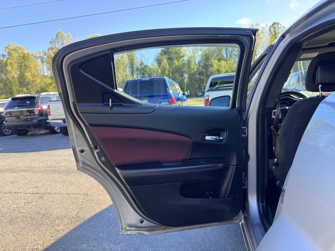 Used 2014 Dodge Avenger SXT w/ Rallye Appearance Group FWD image 11