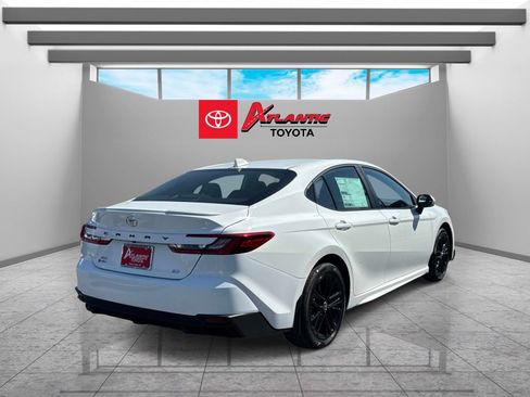 New 2026 Toyota Camry SE AWD/4WD image 5