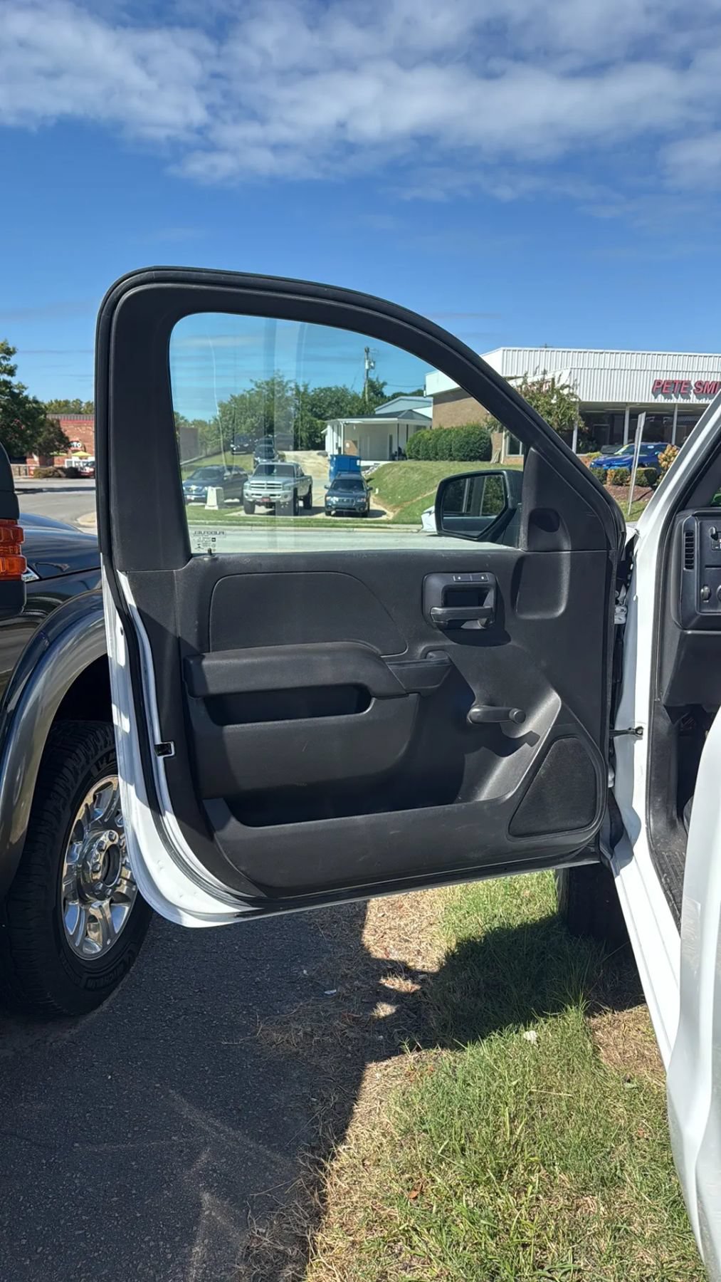 Used 2017 Chevrolet Silverado 2500 W/T w/ Snow Plow Prep Package AWD/4WD image 14