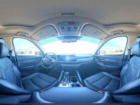 Certified 2024 Kia Telluride EX w/ EX Captain's Chair Package image 35