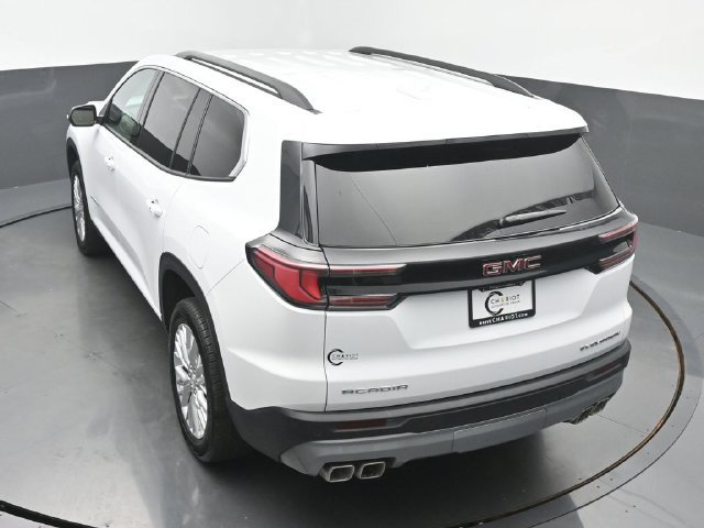Used 2026 GMC Acadia Elevation w/ Elevation Premium Package FWD image 45