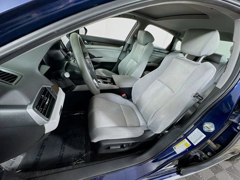 Used 2018 Honda Accord EX image 12