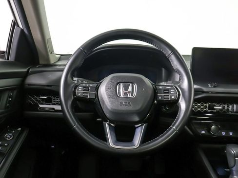 Used 2023 Honda Accord Touring image 41