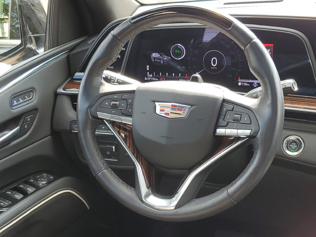 Used 2023 Cadillac Escalade Premium Luxury w/ Performance Package AWD/4WD image 33