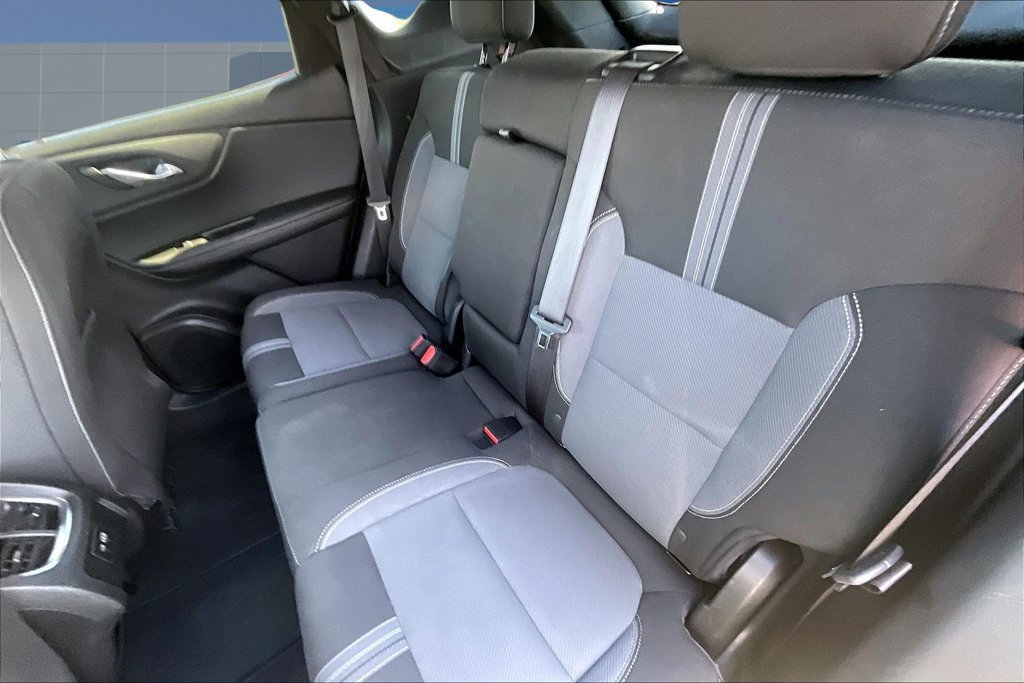 Used 2025 Chevrolet Blazer LT FWD image 22
