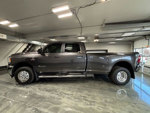 Used 2021 RAM 3500 Big Horn w/ Level 2 Equipment Group image 8
